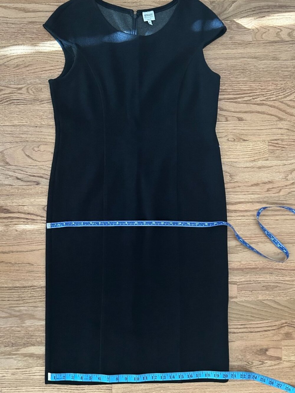 Armani Collezioni | Black Cap-Sleeve Sheath Dress - Picture 16 of 16